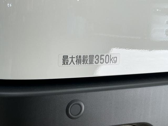 ハイゼットカーゴDX 切替式4WD CVT車 ラジオデッキ コーナーセンサー切替式4WD CVT車 ラジオデッキ コーナーセンサー オートマチックハイビーム オートライト アイドリングストップ 横滑り防止装置 キーレスエントリー ヘッドライトレべライザー 12V電源ソケット(京都府)の中古車