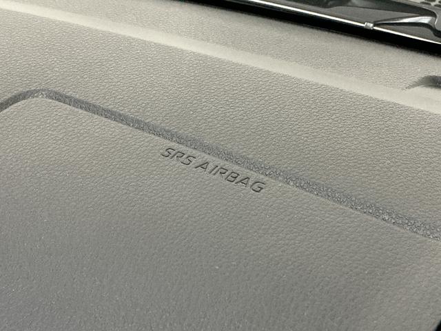 ハイゼットカーゴDX 切替式4WD CVT車 ラジオデッキ コーナーセンサー切替式4WD CVT車 ラジオデッキ コーナーセンサー オートマチックハイビーム オートライト アイドリングストップ 横滑り防止装置 キーレスエントリー ヘッドライトレべライザー 12V電源ソケット(京都府)の中古車