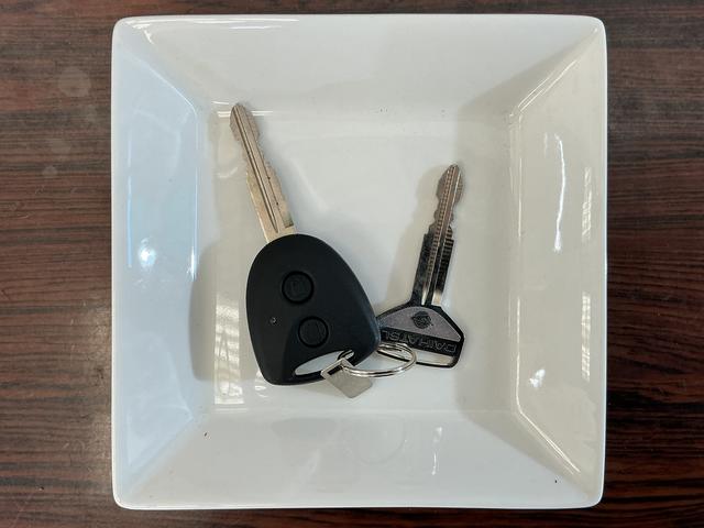 ミライースX SAIII バックカメラ 前後コーナーセンサー スマアシバックカメラ 前後コーナーセンサー オートマチックハイビーム LEDヘッドライト オートライト アイドリングストップ 横滑り防止装置 キーレスエントリー スペアキー有り 盗難防止装置 スマアシ(京都府)の中古車