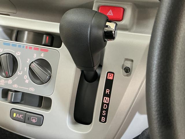 ミライースX SAIII バックカメラ 前後コーナーセンサー スマアシバックカメラ 前後コーナーセンサー オートマチックハイビーム LEDヘッドライト オートライト アイドリングストップ 横滑り防止装置 キーレスエントリー スペアキー有り 盗難防止装置 スマアシ(京都府)の中古車