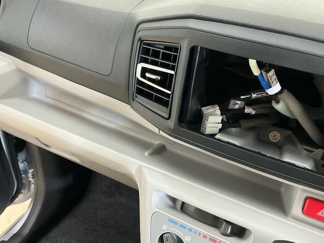 ミライースX SAIII バックカメラ 前後コーナーセンサー スマアシバックカメラ 前後コーナーセンサー オートマチックハイビーム LEDヘッドライト オートライト アイドリングストップ 横滑り防止装置 キーレスエントリー スペアキー有り 盗難防止装置 スマアシ(京都府)の中古車