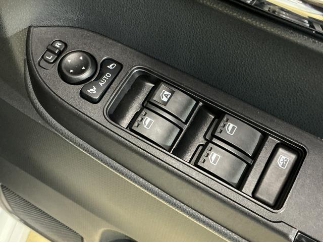 タントカスタムＲＳバックカメラ対応　ＬＥＤヘッドランプ　プッシュボタンスタート　キーフリー　アイドリングストップ　両側電動スライドドア　ベンチシート　シートヒーター　オートライト　オートエアコン　ターボエンジン　ＡＢＳ（京都府）の中古車