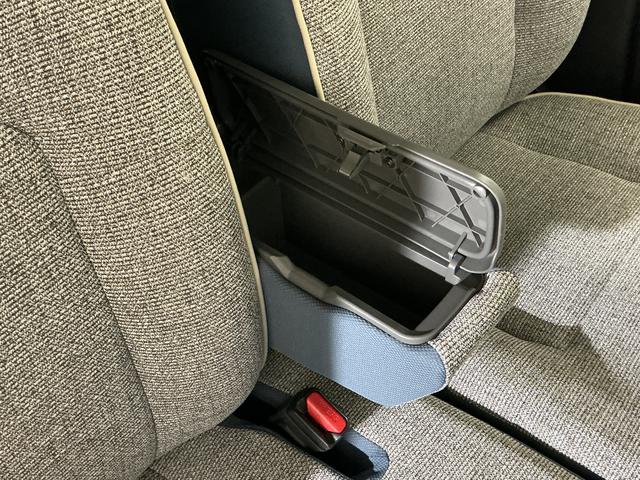 ムーヴキャンバスストライプスＧ　４ＷＤ　バックカメラ　両側電動スライドドア４ＷＤ　バックカメラ　両側電動スライドドア　前席シートヒーター　前後コーナーセンサー　電子パーキング　オートブレーキホールド　オートマチックハイビーム　ホッとカップホルダー　ＵＳＢチャージャー（京都府）の中古車