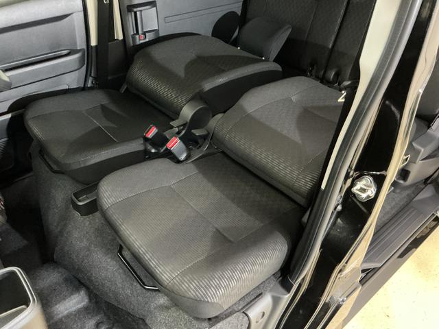 ハイゼットカーゴクルーズターボ　切替式４ＷＤ　ＣＶＴ車　前後コーナーセンサー切替式４ＷＤ　ＣＶＴ車　前後コーナーセンサー　オートマチックハイビーム　オートライト　スマートキー　キーレスエントリー　スペアキー有り　アイドリングストップ　マニュアルエアコン　横滑り防止装置（京都府）の中古車