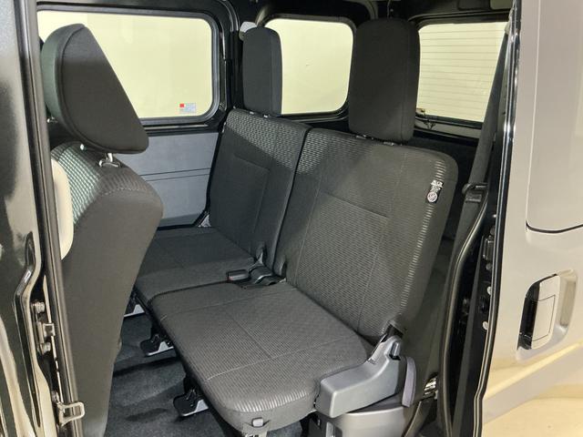 ハイゼットカーゴクルーズターボ　切替式４ＷＤ　ＣＶＴ車　前後コーナーセンサー切替式４ＷＤ　ＣＶＴ車　前後コーナーセンサー　オートマチックハイビーム　オートライト　スマートキー　キーレスエントリー　スペアキー有り　アイドリングストップ　マニュアルエアコン　横滑り防止装置（京都府）の中古車