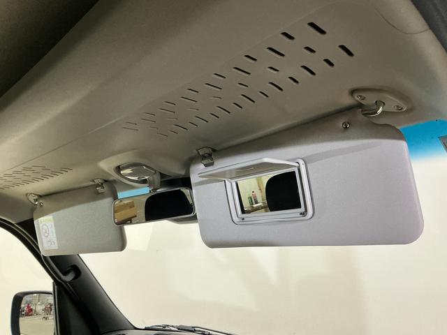 ハイゼットカーゴクルーズターボ　切替式４ＷＤ　ＣＶＴ車　前後コーナーセンサー切替式４ＷＤ　ＣＶＴ車　前後コーナーセンサー　オートマチックハイビーム　オートライト　スマートキー　キーレスエントリー　スペアキー有り　アイドリングストップ　マニュアルエアコン　横滑り防止装置（京都府）の中古車