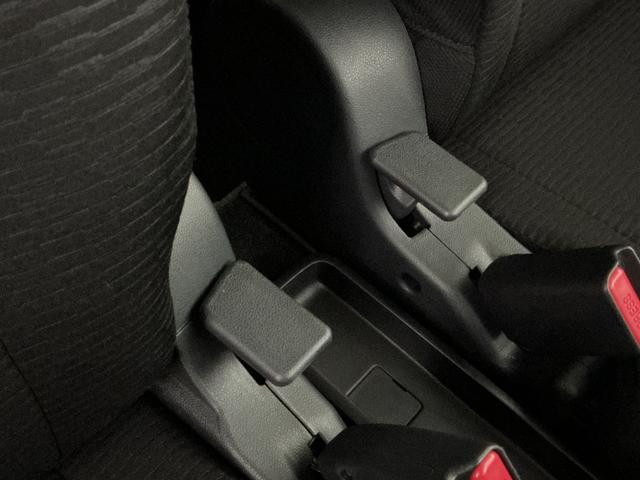 ハイゼットカーゴクルーズターボ　切替式４ＷＤ　ＣＶＴ車　前後コーナーセンサー切替式４ＷＤ　ＣＶＴ車　前後コーナーセンサー　オートマチックハイビーム　オートライト　スマートキー　キーレスエントリー　スペアキー有り　アイドリングストップ　マニュアルエアコン　横滑り防止装置（京都府）の中古車