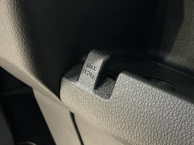 ハイゼットカーゴクルーズターボ　切替式４ＷＤ　ＣＶＴ車　前後コーナーセンサー切替式４ＷＤ　ＣＶＴ車　前後コーナーセンサー　オートマチックハイビーム　オートライト　スマートキー　キーレスエントリー　スペアキー有り　アイドリングストップ　マニュアルエアコン　横滑り防止装置（京都府）の中古車