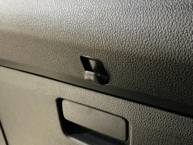 ハイゼットカーゴクルーズターボ　切替式４ＷＤ　ＣＶＴ車　前後コーナーセンサー切替式４ＷＤ　ＣＶＴ車　前後コーナーセンサー　オートマチックハイビーム　オートライト　スマートキー　キーレスエントリー　スペアキー有り　アイドリングストップ　マニュアルエアコン　横滑り防止装置（京都府）の中古車