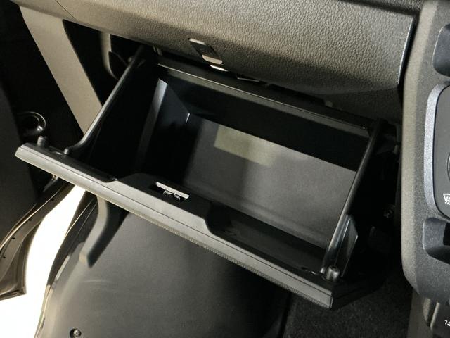 ハイゼットカーゴクルーズターボ　切替式４ＷＤ　ＣＶＴ車　前後コーナーセンサー切替式４ＷＤ　ＣＶＴ車　前後コーナーセンサー　オートマチックハイビーム　オートライト　スマートキー　キーレスエントリー　スペアキー有り　アイドリングストップ　マニュアルエアコン　横滑り防止装置（京都府）の中古車