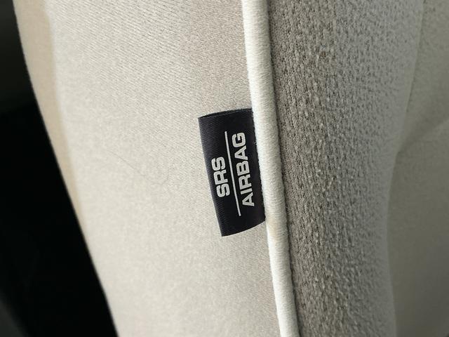 ムーヴキャンバスＸリミテッドメイクアップ　ＳＡII　ナビ　バックカメラワンオーナー　ナビ　バックカメラ　スマートアシストＩＩ　ワンセグチューナー　両側リヤパワースライドドア　プッシュボタンエンジンスタート　オートエアコン　アイドリングストップ　フォグランプ　ＡＢＳ（京都府）の中古車