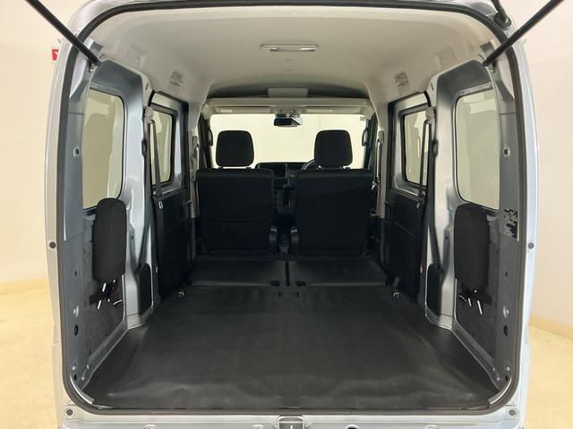 ハイゼットカーゴクルーズターボ 4WD スマートアシスト CVTターボ 4WD スマートアシスト 両側リヤスライドドア プッシュボタンエンジンスタート オートハイビーム オートライト アイドリングストップ コーナーセンサー マニュアルエアコン 電動格納式ドアミラー(京都府)の中古車