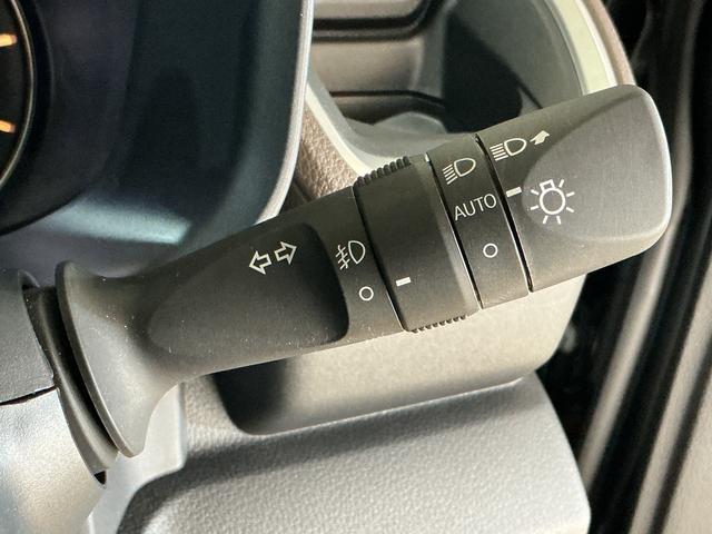 ムーヴＧ　バックカメラ　助手席側リヤパワースライドドアスマートアシスト　助手席側リヤパワースライドドア　プッシュボタンエンジンスタート　バックカメラ　コーナーセンサー　ＬＥＤヘッドライト　オートエアコン　オートライト　アルミホイール　フォグランプ　ＡＢＳ（京都府）の中古車