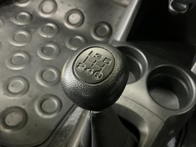 ミラＴＸ　ワンオーナー　５速ＭＴ　ラジオデッキ　ドアバイザーワンオーナー　５速ＭＴ　ラジオデッキ　キーレスエントリー　ドアバイザー　マニュアルエアコン　ヘッドライトレべライザー　１２Ｖ電源ソケット　スペアタイヤ　ラバーマット（京都府）の中古車