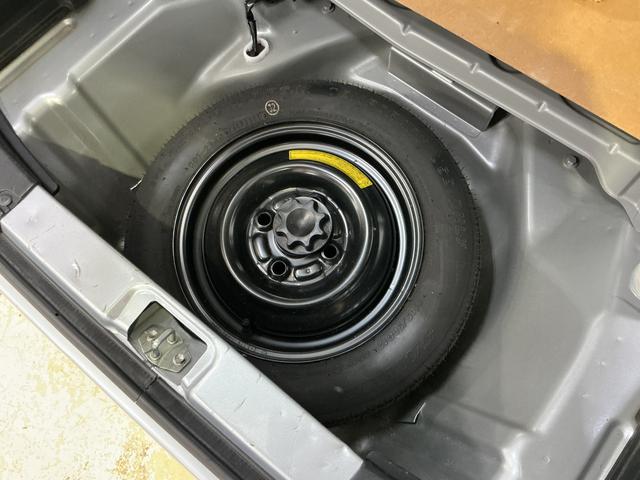 ミラＴＸ　ワンオーナー　５速ＭＴ　ラジオデッキ　ドアバイザーワンオーナー　５速ＭＴ　ラジオデッキ　キーレスエントリー　ドアバイザー　マニュアルエアコン　ヘッドライトレべライザー　１２Ｖ電源ソケット　スペアタイヤ　ラバーマット（京都府）の中古車