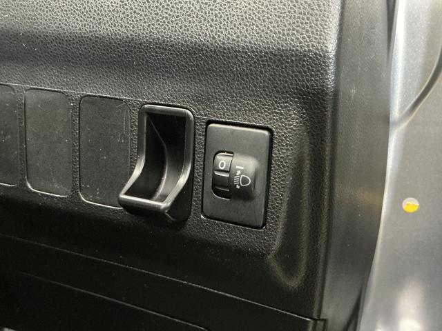 ミラＴＸ　ワンオーナー　５速ＭＴ　ラジオデッキ　ドアバイザーワンオーナー　５速ＭＴ　ラジオデッキ　キーレスエントリー　ドアバイザー　マニュアルエアコン　ヘッドライトレべライザー　１２Ｖ電源ソケット　スペアタイヤ　ラバーマット（京都府）の中古車