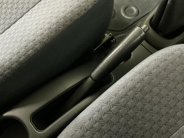 ミラＴＸ　ワンオーナー　５速ＭＴ　ラジオデッキ　ドアバイザーワンオーナー　５速ＭＴ　ラジオデッキ　キーレスエントリー　ドアバイザー　マニュアルエアコン　ヘッドライトレべライザー　１２Ｖ電源ソケット　スペアタイヤ　ラバーマット（京都府）の中古車