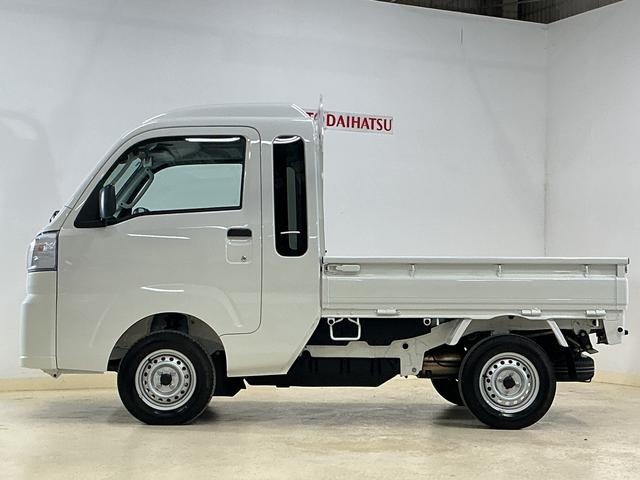 ハイゼットトラックジャンボスタンダード　５速ＭＴ　ラジオ　前後コーナーセンサー５速ＭＴ　ラジオデッキ　前後コーナーセンサー　オートマチックハイビーム　３方開　オートライト　横滑り防止装置　アイドリングストップ　マニュアルエアコン　１２Ｖ電源ソケット　ヘッドライトレべライザー（京都府）の中古車