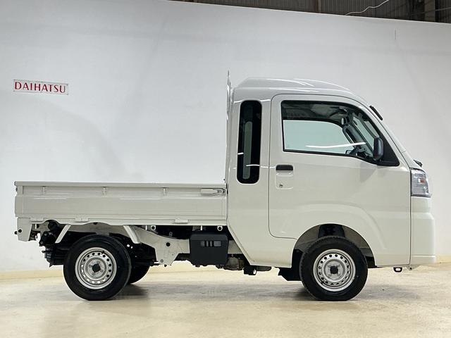 ハイゼットトラックジャンボスタンダード　５速ＭＴ　ラジオ　前後コーナーセンサー５速ＭＴ　ラジオデッキ　前後コーナーセンサー　オートマチックハイビーム　３方開　オートライト　横滑り防止装置　アイドリングストップ　マニュアルエアコン　１２Ｖ電源ソケット　ヘッドライトレべライザー（京都府）の中古車