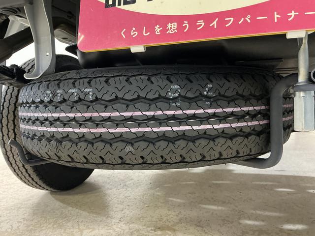 ハイゼットトラックジャンボスタンダード　５速ＭＴ　ラジオ　前後コーナーセンサー５速ＭＴ　ラジオデッキ　前後コーナーセンサー　オートマチックハイビーム　３方開　オートライト　横滑り防止装置　アイドリングストップ　マニュアルエアコン　１２Ｖ電源ソケット　ヘッドライトレべライザー（京都府）の中古車