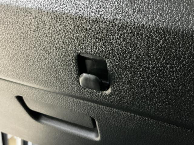 ハイゼットトラックジャンボスタンダード　５速ＭＴ　ラジオ　前後コーナーセンサー５速ＭＴ　ラジオデッキ　前後コーナーセンサー　オートマチックハイビーム　３方開　オートライト　横滑り防止装置　アイドリングストップ　マニュアルエアコン　１２Ｖ電源ソケット　ヘッドライトレべライザー（京都府）の中古車