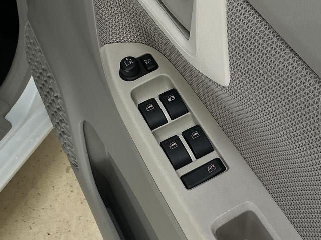 ムーヴＬ　ＳＡII　ワンオーナー　ＣＤオーディオ　コーナーポールワンオーナー　ＣＤオーディオ　コーナーポール　ドアバイザー　スマートアシスト　キーレスエントリー　横滑り防止装置　アイドリングストップ　ヘッドライトレべライザー　電動格納ドアミラー　マニュアルエアコン（京都府）の中古車