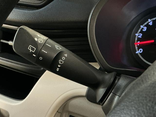 ムーヴＬ　ＳＡII　ワンオーナー　ＣＤオーディオ　コーナーポールワンオーナー　ＣＤオーディオ　コーナーポール　ドアバイザー　スマートアシスト　キーレスエントリー　横滑り防止装置　アイドリングストップ　ヘッドライトレべライザー　電動格納ドアミラー　マニュアルエアコン（京都府）の中古車