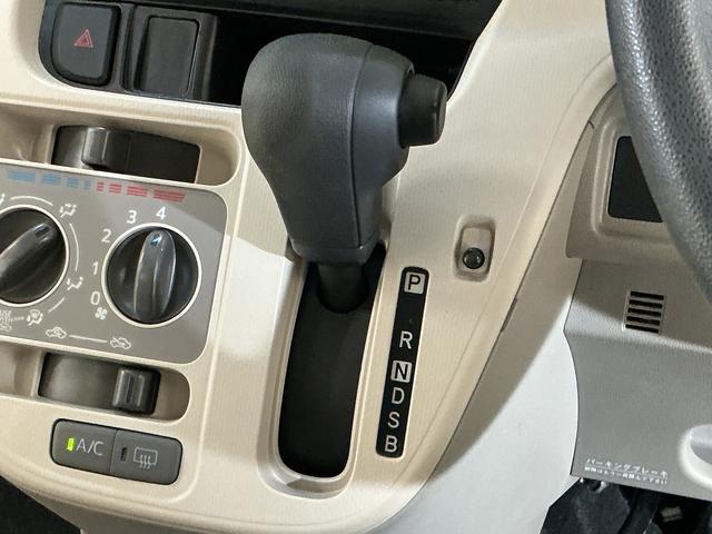 ムーヴＬ　ＳＡII　ワンオーナー　ＣＤオーディオ　コーナーポールワンオーナー　ＣＤオーディオ　コーナーポール　ドアバイザー　スマートアシスト　キーレスエントリー　横滑り防止装置　アイドリングストップ　ヘッドライトレべライザー　電動格納ドアミラー　マニュアルエアコン（京都府）の中古車