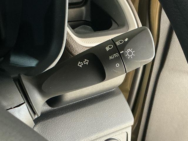 ムーヴX 片側電動スライドドア 前後コーナーセンサー オートライト片側電動スライドドア 前後コーナーセンサー オートマチックハイビーム LEDヘッドライト オートライト スマートキー プッシュスタート アイドリングストップ 横滑り防止装置 12V電源ソケット(京都府)の中古車