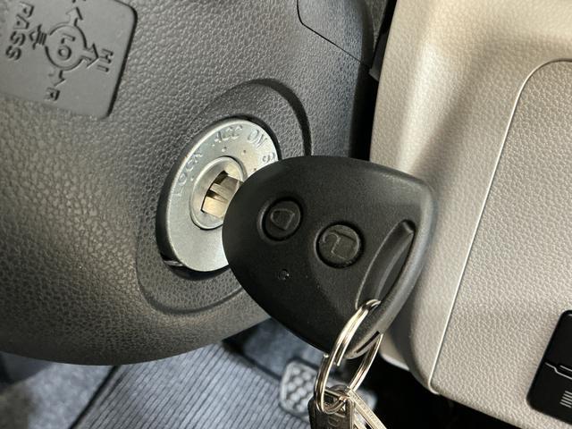 ミライースＸ　ＳＡIII　コーナーセンサー　オートマチックハイビーム前後コーナーセンサー　オートマチックハイビーム　ＬＥＤヘッドライト　オートライト　キーレスエントリー　横滑り防止装置　アイドリングストップ　スペアキー有り　盗難防止装置　スマアシ　マニュアルエアコン（京都府）の中古車