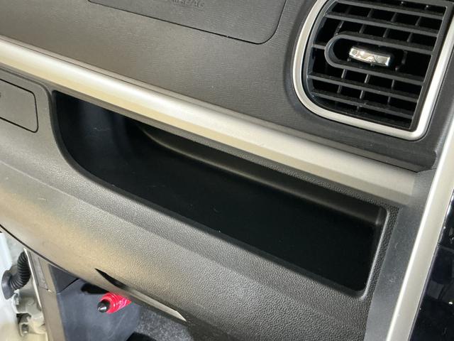 タントカスタムＸ　トップエディションＳＡIII　ナビ　バックカメラナビＴＶ　バックカメラ　片側電動スライドドア　運転席シートヒーター　オートマチックハイビーム　Ｂｌｕｅｔｏｏｔｈ　１４インチ純正アルミホイール　ＵＳＢ接続　ＤＶＤ再生　ドアバイザー　ＬＥＤヘッドライト（京都府）の中古車