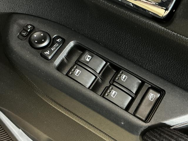 ムーヴＲＳ　ターボ　両側リヤパワースライドドア　スマートアシストターボ　スマートアシスト　両側リヤパワースライドドア　アダプティブクルーズコントロール　ＬＥＤヘッドライト　コーナーセンサー　オートエアコン　オートライト　アルミホイール　ツートンカラー　ＡＢＳ（京都府）の中古車