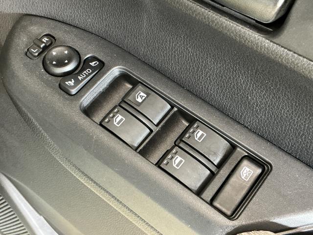 ムーヴＸ　片側電動スライドドア　前後コーナーセンサー　スマートキー片側電動スライドドア　前後コーナーセンサー　オートマチックハイビーム　スマートキー　キーレスエントリー　ＬＥＤヘッドライト　オートライト　プッシュスタート　横滑り防止装置　アイドリングストップ（京都府）の中古車