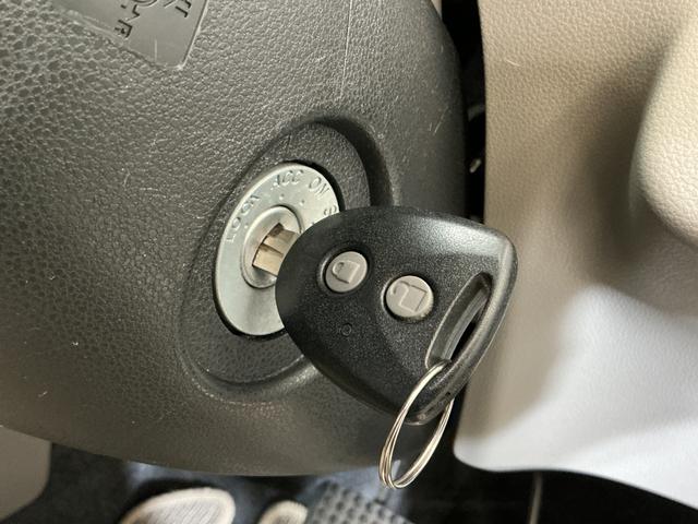 ミライースＸ　メモリアルエディション　ＣＤチューナー　キーレスリモコンワンオーナー　ＣＤチューナー　キーレスリモコン　アイドリングストップ　アルミホイール　電動格納式ドアミラー　ロングバイザー　カーペットマット　マニュアルエアコン　パワステ　パワーウインド　ＡＢＳ（京都府）の中古車