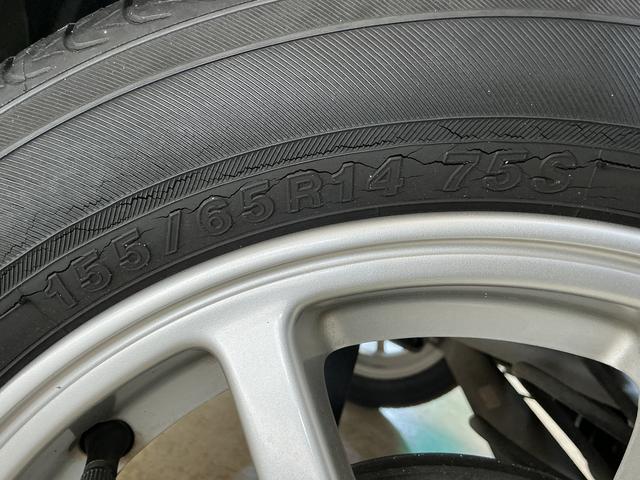 ミライースＸ　メモリアルエディション　ＣＤチューナー　キーレスリモコンワンオーナー　ＣＤチューナー　キーレスリモコン　アイドリングストップ　アルミホイール　電動格納式ドアミラー　ロングバイザー　カーペットマット　マニュアルエアコン　パワステ　パワーウインド　ＡＢＳ（京都府）の中古車