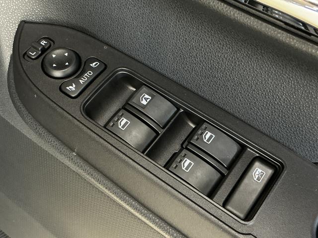 タントカスタムＲＳ　届出済み未使用車　ターボ　パノラマモニター届出済み未使用車　ターボ　パノラマモニター　両側電動スライドドア　コーナーセンサー　前席シートヒーター　電子パーキング　オートブレーキホールド　オートマチックハイビーム　１５インチ純正アルミホイール（京都府）の中古車