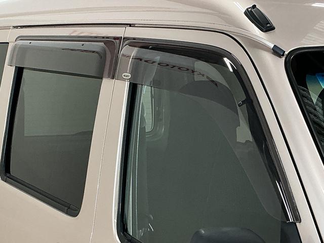 ハイゼットカーゴデラックスＳＡIII　４ＷＤ　ワンオーナー　ＥＴＣ４ＷＤ　ワンオーナー　ディスプレイオーディオ　ＥＴＣ　コーナーセンサー　オートマチックハイビーム　ＬＥＤヘッドライト　フォグライト　オートライト　アイドリングストップ　ドアバイザー　ＵＳＢ接続（京都府）の中古車