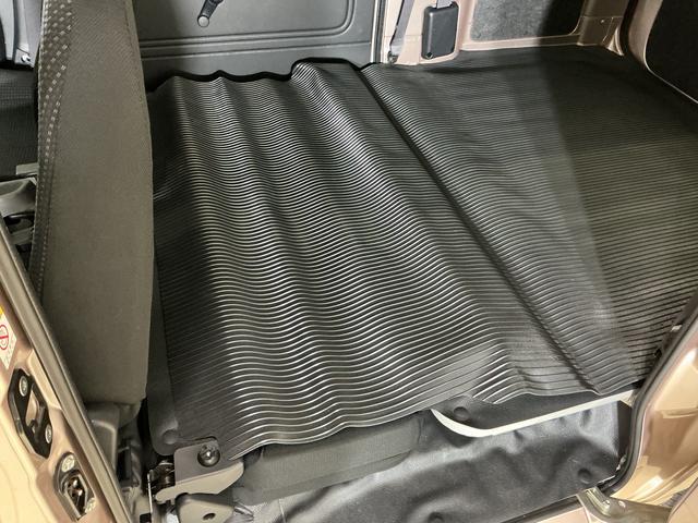 ハイゼットカーゴデラックスＳＡIII　４ＷＤ　ワンオーナー　ＥＴＣ４ＷＤ　ワンオーナー　ディスプレイオーディオ　ＥＴＣ　コーナーセンサー　オートマチックハイビーム　ＬＥＤヘッドライト　フォグライト　オートライト　アイドリングストップ　ドアバイザー　ＵＳＢ接続（京都府）の中古車