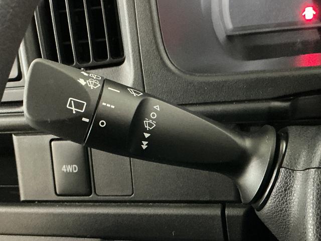 ハイゼットカーゴデラックスＳＡIII　４ＷＤ　ワンオーナー　ＥＴＣ４ＷＤ　ワンオーナー　ディスプレイオーディオ　ＥＴＣ　コーナーセンサー　オートマチックハイビーム　ＬＥＤヘッドライト　フォグライト　オートライト　アイドリングストップ　ドアバイザー　ＵＳＢ接続（京都府）の中古車