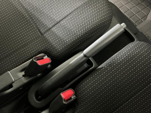 ハイゼットカーゴデラックスＳＡIII　４ＷＤ　ワンオーナー　ＥＴＣ４ＷＤ　ワンオーナー　ディスプレイオーディオ　ＥＴＣ　コーナーセンサー　オートマチックハイビーム　ＬＥＤヘッドライト　フォグライト　オートライト　アイドリングストップ　ドアバイザー　ＵＳＢ接続（京都府）の中古車