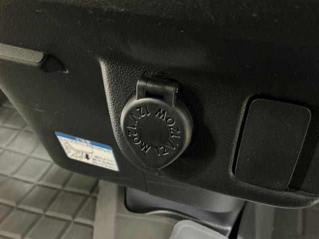 ハイゼットカーゴデラックスＳＡIII　４ＷＤ　ワンオーナー　ＥＴＣ４ＷＤ　ワンオーナー　ディスプレイオーディオ　ＥＴＣ　コーナーセンサー　オートマチックハイビーム　ＬＥＤヘッドライト　フォグライト　オートライト　アイドリングストップ　ドアバイザー　ＵＳＢ接続（京都府）の中古車