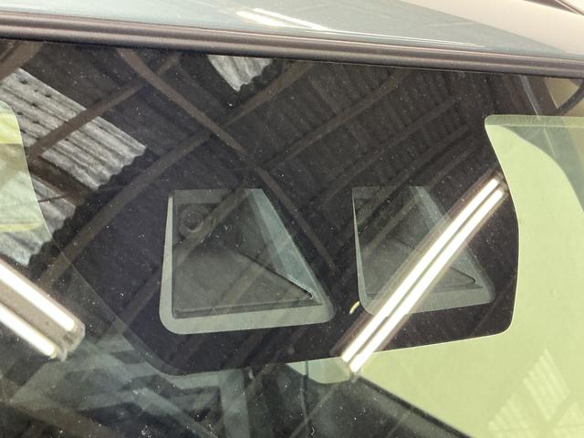 タントファンクロス バックカメラ 両側電動スライド シートヒーターバックカメラ 両側電動スライドドア 前席シートヒーター 前後コーナーセンサー 電子パーキング オートブレーキホールド オートマチックハイビーム 14インチ純正アルミホイール USBチャージャー(京都府)の中古車