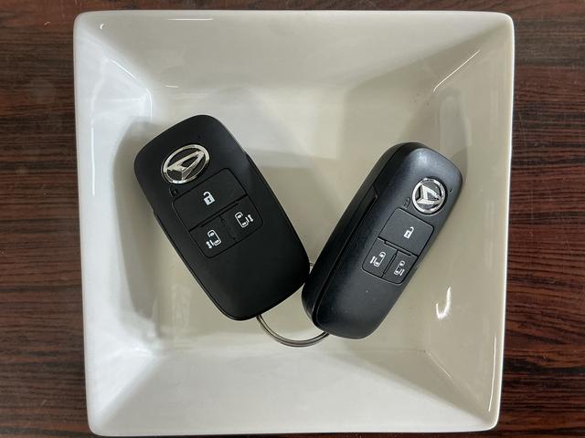 タントファンクロス バックカメラ 両側電動スライド シートヒーターバックカメラ 両側電動スライドドア 前席シートヒーター 前後コーナーセンサー 電子パーキング オートブレーキホールド オートマチックハイビーム 14インチ純正アルミホイール USBチャージャー(京都府)の中古車