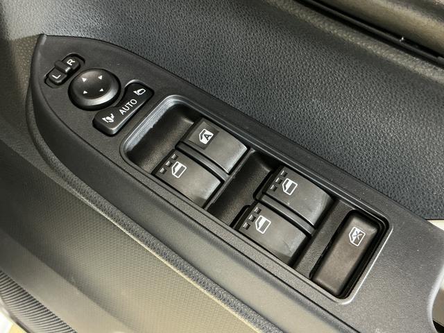 タントＸ　　４ＷＤ　バックカメラ　片側電動スライド４ＷＤ　バックカメラ　片側電動スライドドア　前後コーナーセンサー　前席シートヒーター　電子パーキング　オートブレーキホールド　オートマチックハイビーム　ＵＳＢチャージャー　ＬＥＤヘッドライト（京都府）の中古車