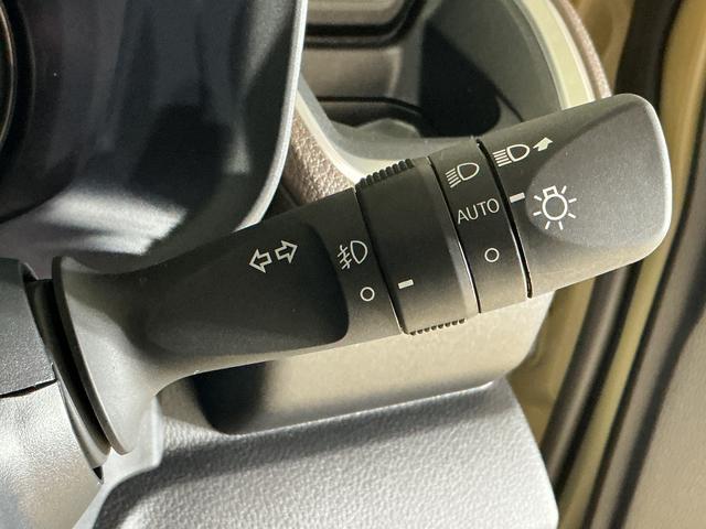 ムーヴＧ　バックカメラ　片側電動スライドドア　コーナーセンサーバックカメラ　片側電動スライドドア　前後コーナーセンサー　電子パーキング　オートマチックハイビーム　オートブレーキホールド　１４インチ純正アルミホイール　ＵＳＢチャージャー　ＬＥＤヘッドライト（京都府）の中古車