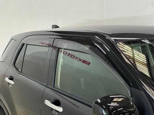 ロッキープレミアムＧ　ＨＥＶ　ワンオーナー　ナビ　パノラマモニターワンオーナー　ナビ　パノラマモニター　ドライブレコーダー　ＥＴＣ　アダプティブクルーズコントロール　スマートペダル　前後コーナーセンサー　シートヒーター　電子パーキング　オートブレーキホールド（京都府）の中古車