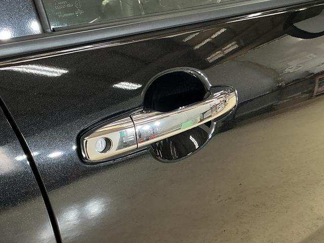 ロッキープレミアムＧ　ＨＥＶ　ワンオーナー　ナビ　パノラマモニターワンオーナー　ナビ　パノラマモニター　ドライブレコーダー　ＥＴＣ　アダプティブクルーズコントロール　スマートペダル　前後コーナーセンサー　シートヒーター　電子パーキング　オートブレーキホールド（京都府）の中古車