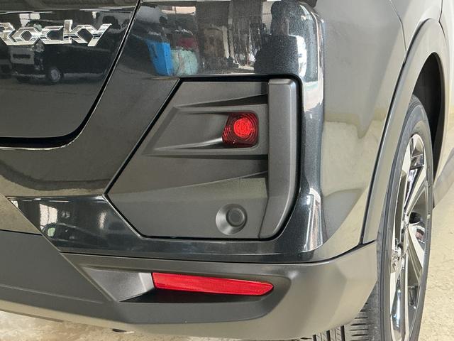 ロッキープレミアムＧ　ＨＥＶ　ワンオーナー　ナビ　パノラマモニターワンオーナー　ナビ　パノラマモニター　ドライブレコーダー　ＥＴＣ　アダプティブクルーズコントロール　スマートペダル　前後コーナーセンサー　シートヒーター　電子パーキング　オートブレーキホールド（京都府）の中古車