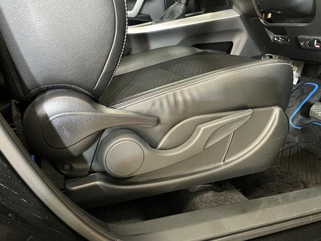 ロッキープレミアムＧ　ＨＥＶ　ワンオーナー　ナビ　パノラマモニターワンオーナー　ナビ　パノラマモニター　ドライブレコーダー　ＥＴＣ　アダプティブクルーズコントロール　スマートペダル　前後コーナーセンサー　シートヒーター　電子パーキング　オートブレーキホールド（京都府）の中古車