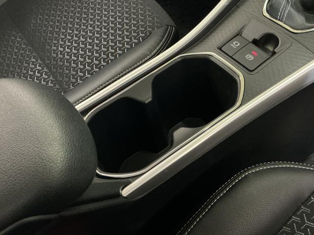 ロッキープレミアムＧ　ＨＥＶ　ワンオーナー　ナビ　パノラマモニターワンオーナー　ナビ　パノラマモニター　ドライブレコーダー　ＥＴＣ　アダプティブクルーズコントロール　スマートペダル　前後コーナーセンサー　シートヒーター　電子パーキング　オートブレーキホールド（京都府）の中古車